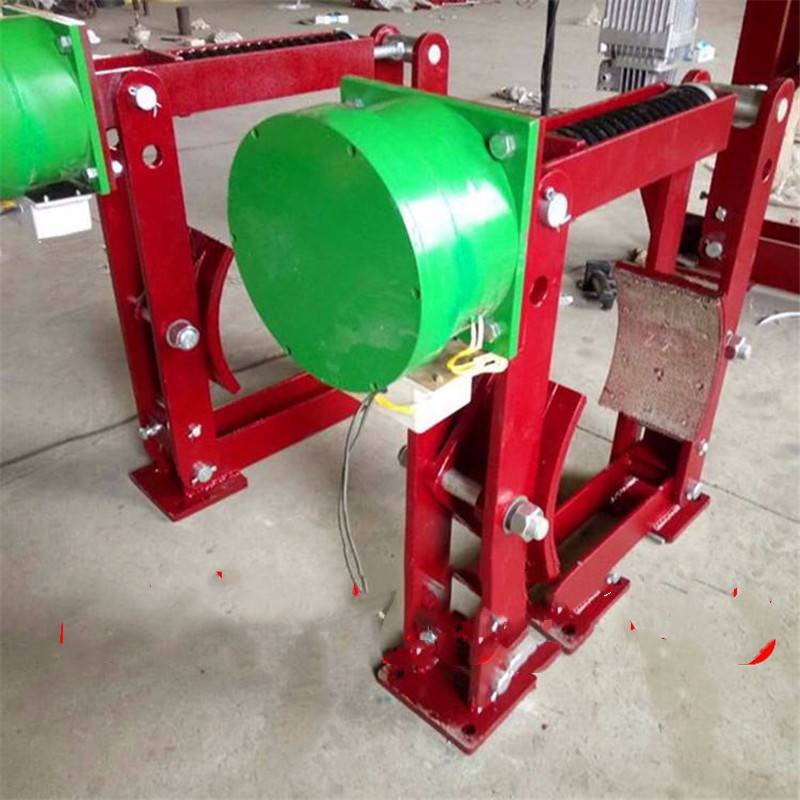 风扇电磁离合器的工作原理_电磁风扇离合器工作原理_电磁式风扇离合器原理