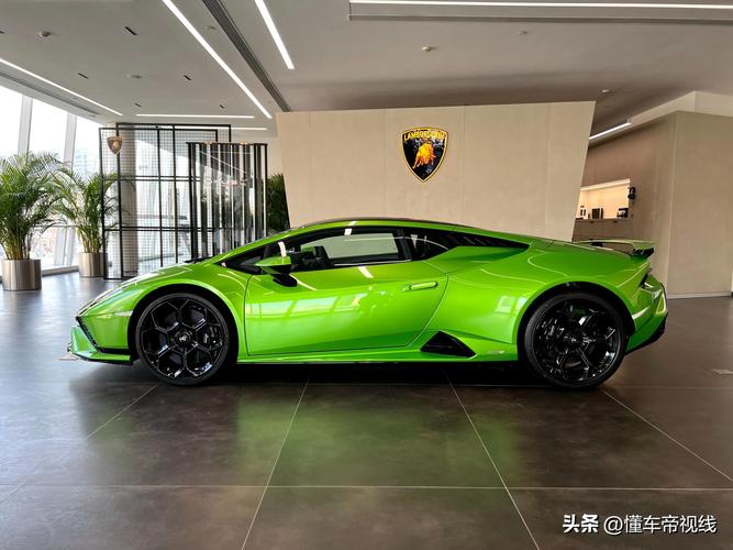 兰博基尼试车视频__兰博基尼见网友