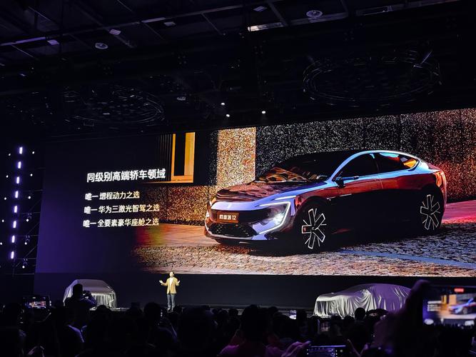 新奔驰c级和bmw3选__奔驰b级对比奔驰c级