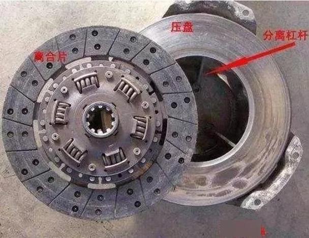 换离合器三件套多少钱_豪华车型离合器片价格_手动挡离合器片更换费用